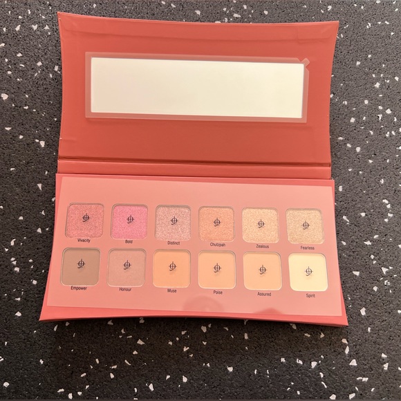 ILLAMASQUA | Unveiled Artistry Palette - Picture 5 of 8